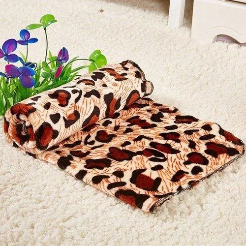 Pet Blanket Dog Cat Mat Sofa Cushion Soft Warm Flannel