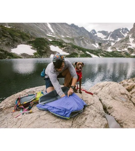 Ruffwear Highlands™ Lightweight Portable Pad (Cloudburst Gray) Dog Bed
